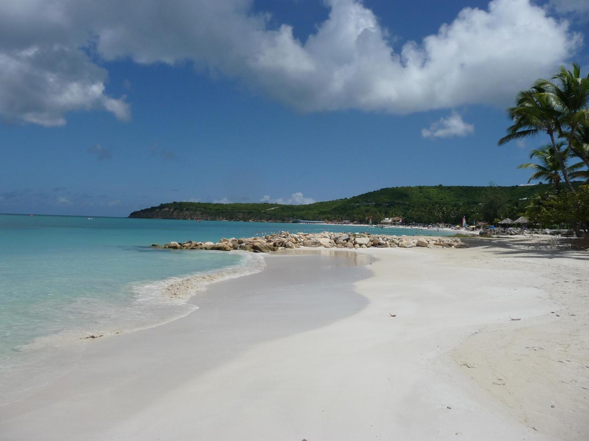Buccaneer Beach Club Dickenson Bay Ngoại thất bức ảnh