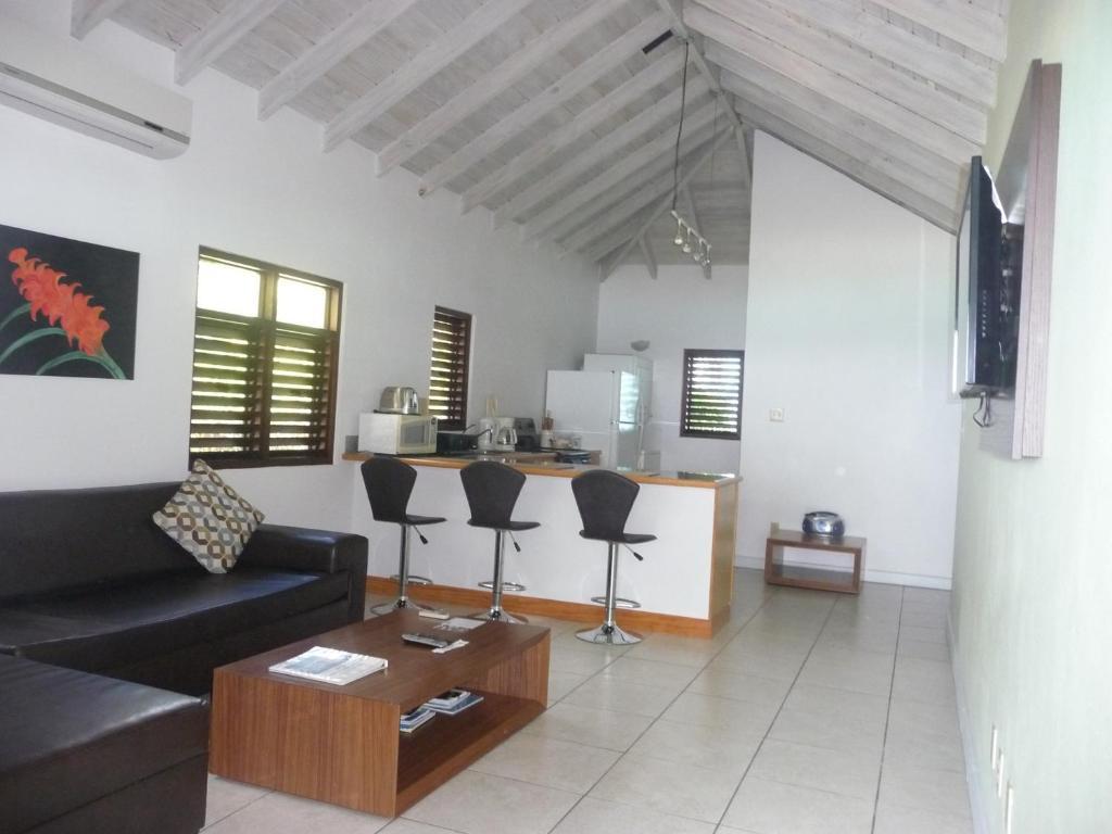 Buccaneer Beach Club Dickenson Bay Phòng bức ảnh