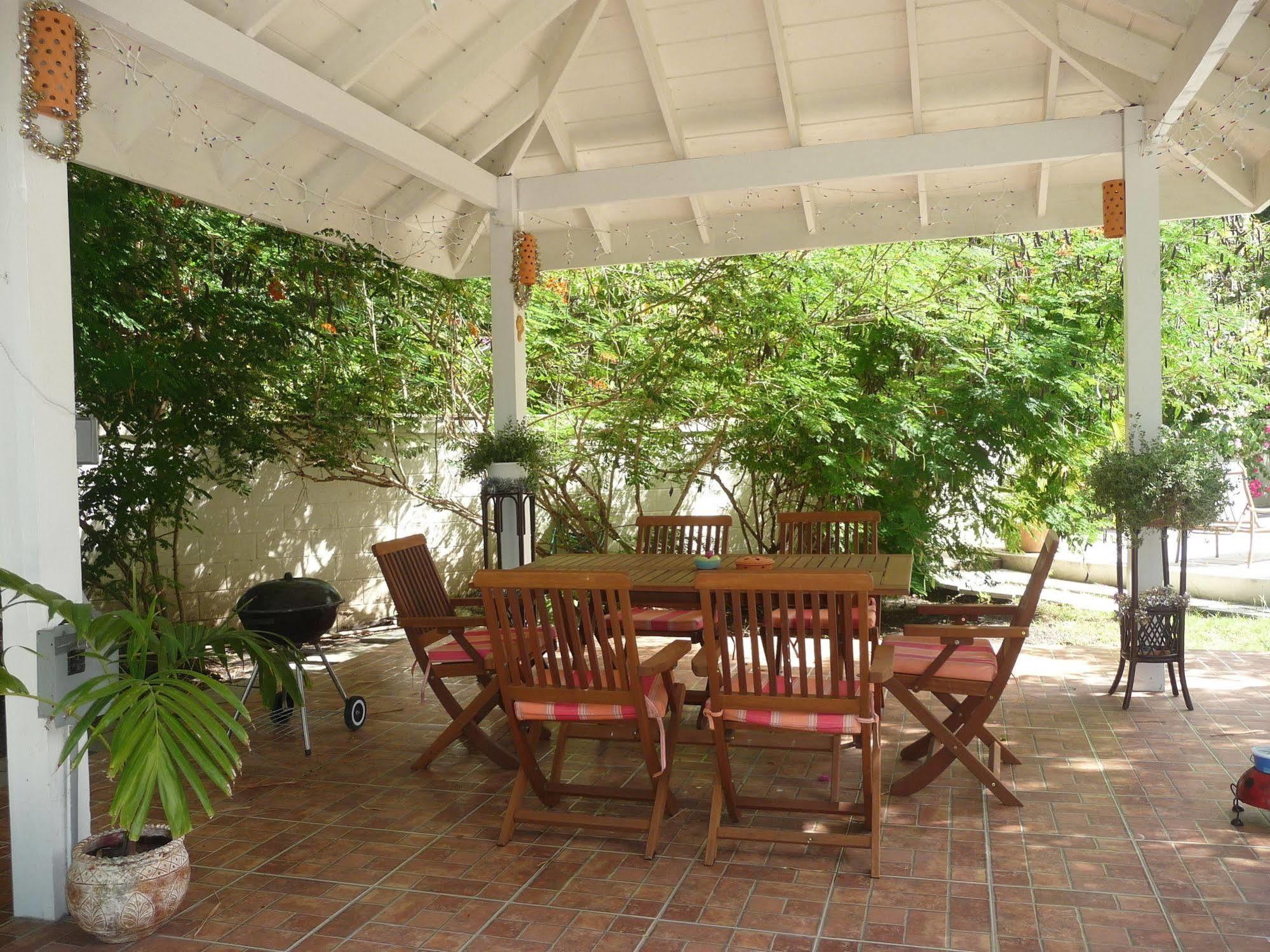 Buccaneer Beach Club Dickenson Bay Ngoại thất bức ảnh